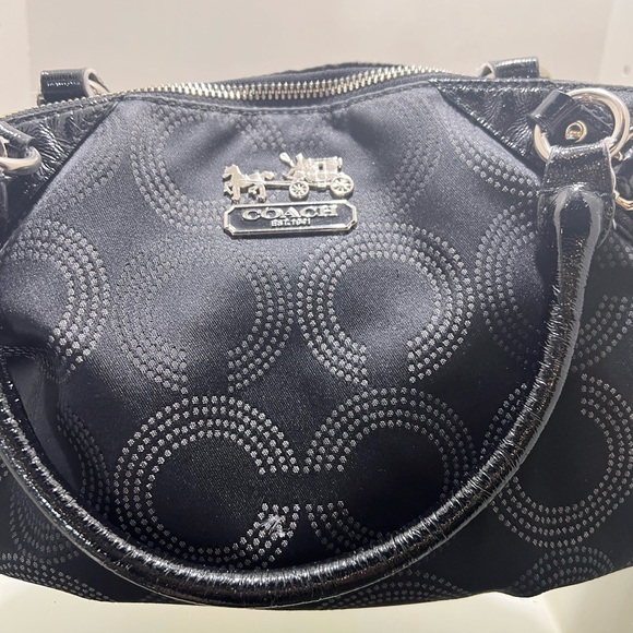 Coach Monogram purse - Picture 4 of 9